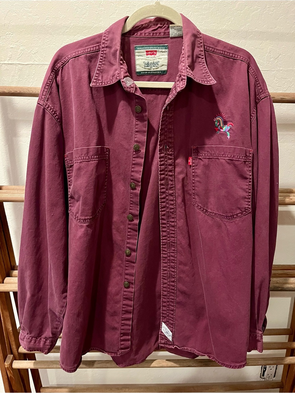 Vintage Levi's Men's Maroon Button-Up Shirt Jacket - Picture 2 of 12